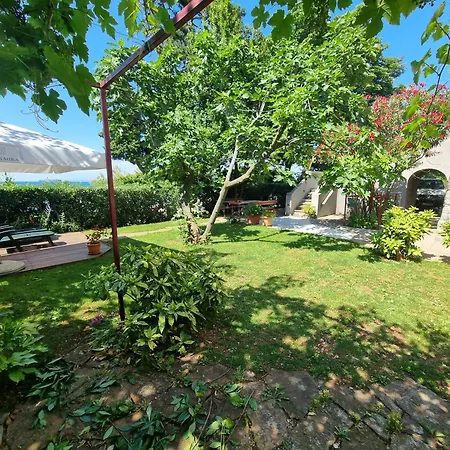 Apartamento Almira *