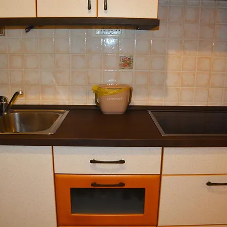 Almira Apartment *