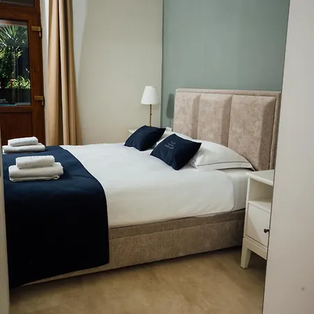 Almira Apartment