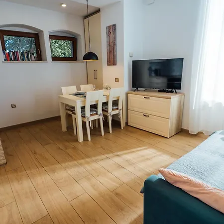 Almira Apartment